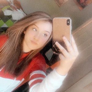 Meet your Posher, Leigha